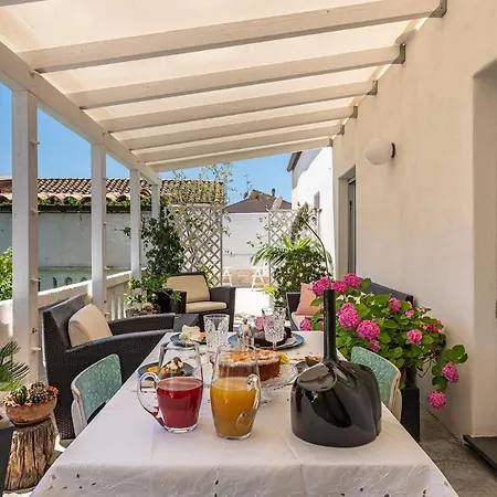Q-riosity Boutique Bed & Breakfast