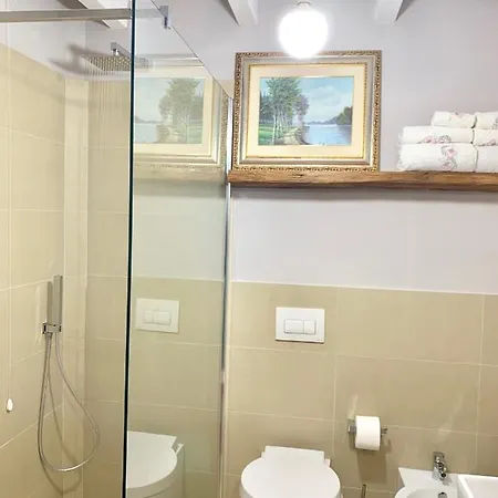 Bed & Breakfast Q-riosity Boutique