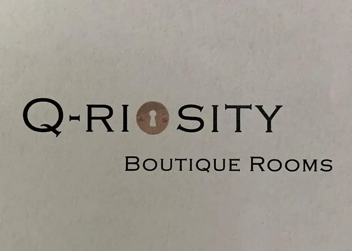 Q-riosity Boutique Bed & Breakfast Quartu SantʼElena